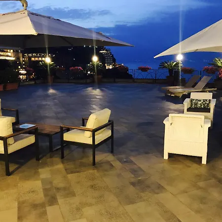 Terrazza Di Nocleg ze śniadaniem *